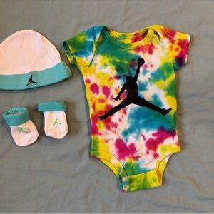 Jordan Infant Tie-Dye Bodysuit set - 6-12m